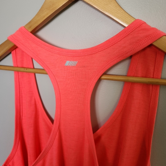 Razorback Tank Top- nwt - Picture 6 of 6